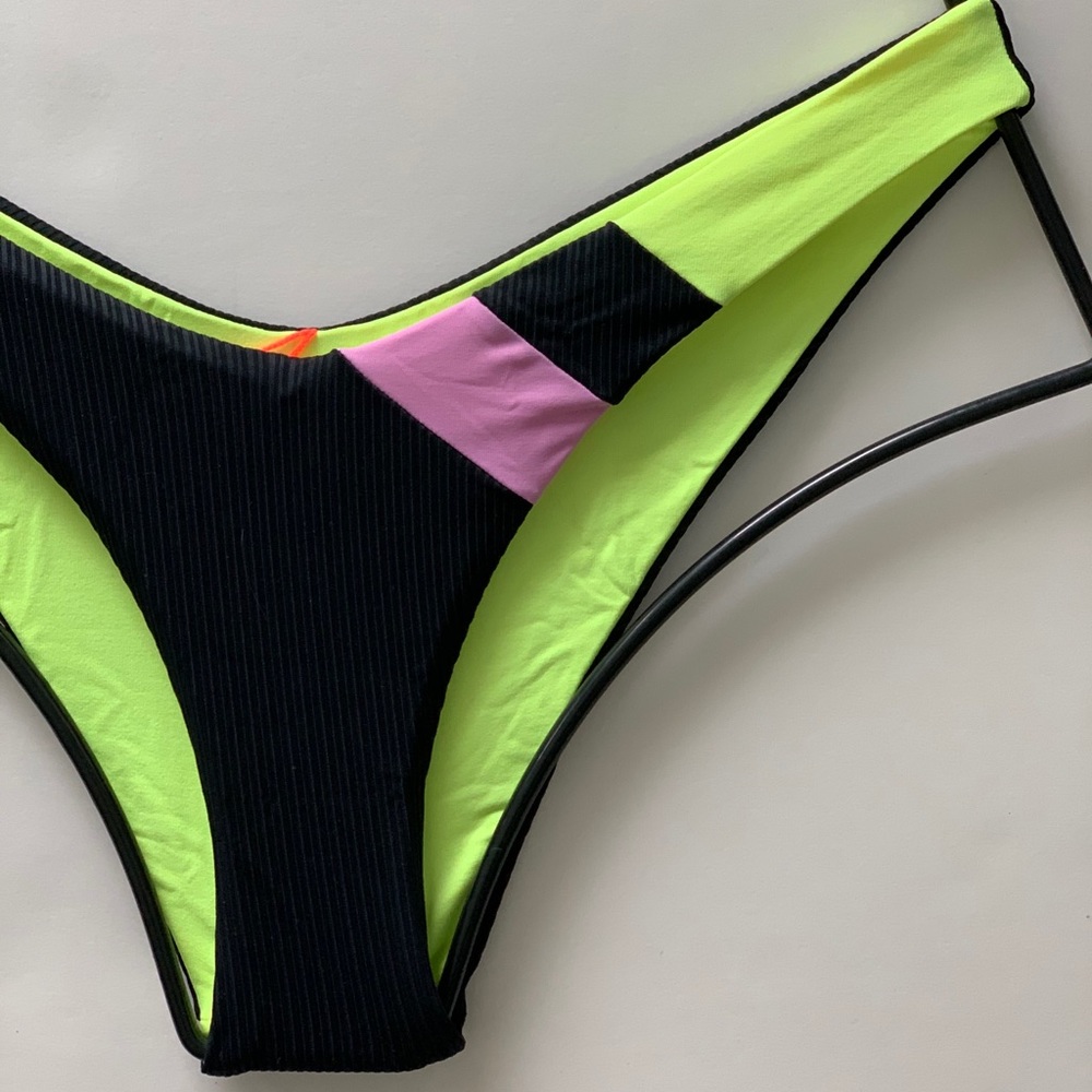Maaji Swim MOONLIT VIVA Cheeky Bikin Bottom - Picture 3 of 12
